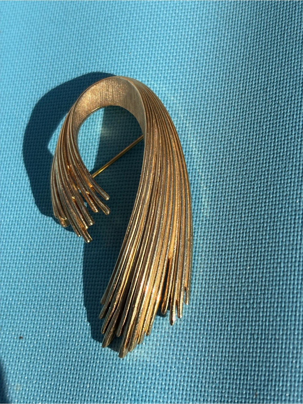 Vintage Trifari Swirl Brooch Pin Gold Tone Signed